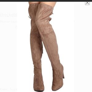 Breckelle’s over the knee boots size 6.5